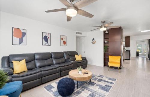 Paradise Valley Village Apartamento | Extravagant Phoenix Retreat Pool Gazebo HeatedPool
