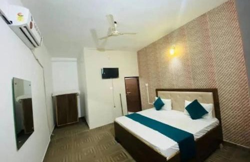 Rakabganj Hotel | EZ Stayz By Vilaasitaa Agra