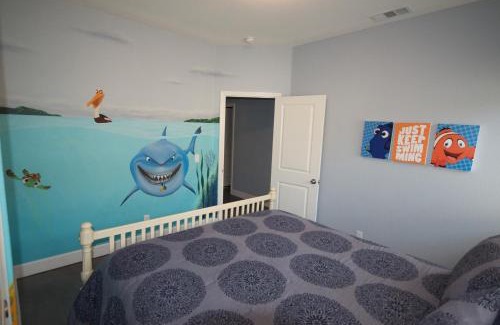 Southwest Anaheim Casa | F-33 Walts Place