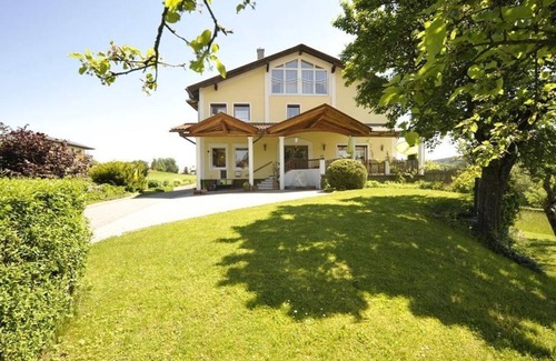 Drobollach am Faakersee Casa | F Appartement, Terrasse und Seeblick - Biohof Naturzeit Faaker See