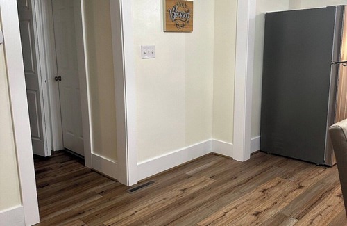 Uhrichsville Casa | F&S Cozy Cottage Your Home Away from Home