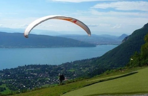 Novel Apartamento | F1 bis confortable y cálido, reformado, totalmente equipado, 3 estrellas.