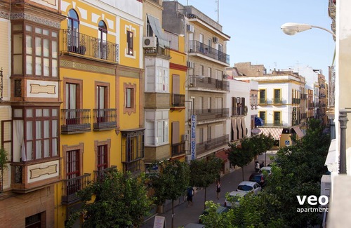 Alameda Apartamento | F2.3 Dorm. Apartamento con Balcón/WIFI/Climatización/Cocina en Casco Histórico