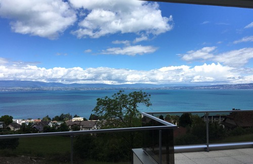 Evian-les-Bains Apartamento | Apartamento F3 para 2 a 6 personas con terraza y vista al lago golf 5 minutos