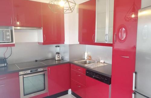 Cergy Apartamento | F3 Cosy avec Parking, Wifi Fibre - Centre-ville, Face ESSEC, Proche Gare et Commerces