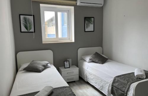 Msida Casa | F4 Room 3, Private Room two single beds shared bathroom