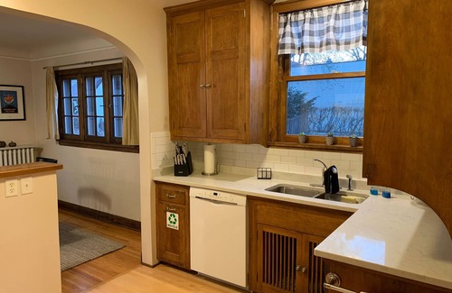 Fulton Casa | Fab location at 50th and France
