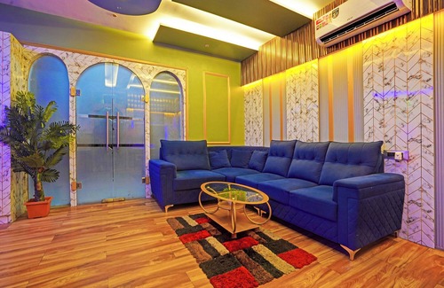 Clover Park Hotel | FabExpress Arya