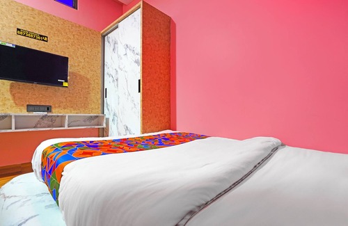Clover Park Hotel | FabExpress Arya