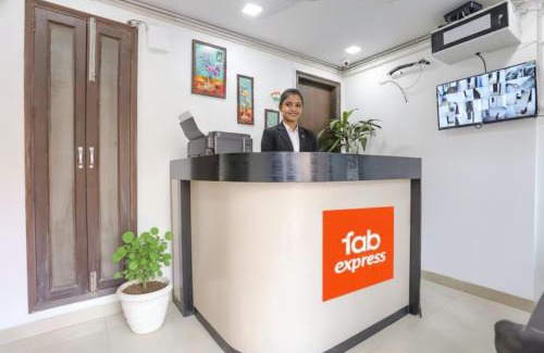 Malviya Nagar Hotel | FabExpress Premium Room I