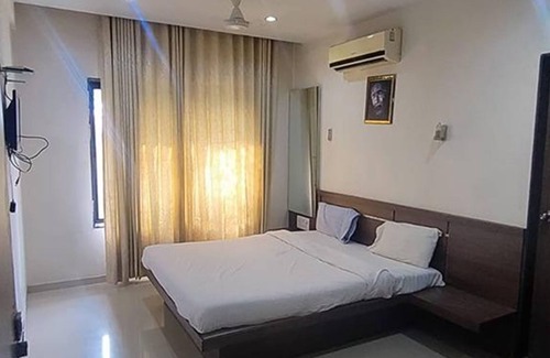 Nashik Hotel | Fabhotel Anusha