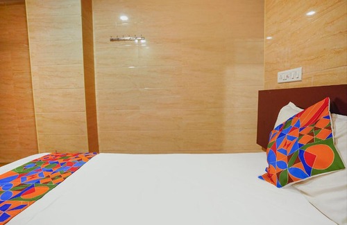Chennai Hotel | FabHotel Arunachala Guest House