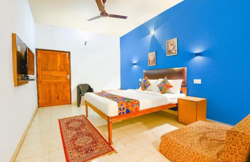 Candolim Hotel | FabHotel Benz Destination