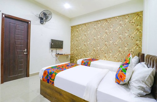 Electronics City Hotel | Fabhotel E City Inn