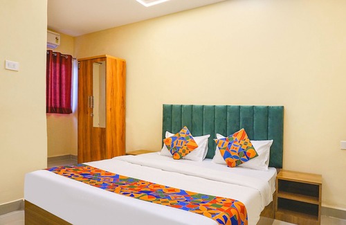 Baner Hotel | FabHotel Falcon Inn