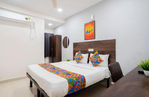 Hyderabad Hotel | FabHotel Grand Aarvi Prime - Nr GSM Mall, Madeenaguda