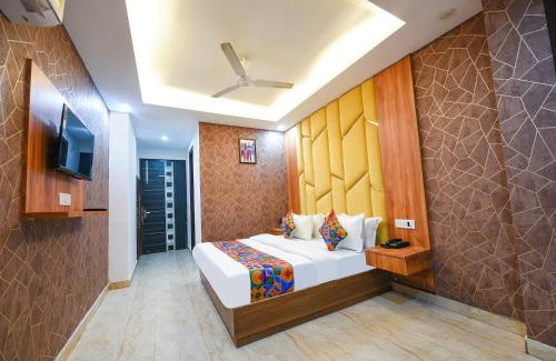 South West Hotel | FabHotel Grand Villa