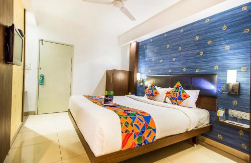 Sayajiganj Hotel | FabHotel Kalyan - Nr Dairy Dan Circle