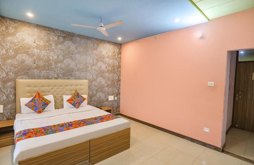 Varanasi Hotel | FabHotel Kriti Green - Hanuman Mandir, Lathia