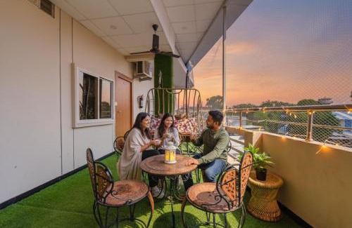 Ujjain Hotel | FabHotel Mahakal Shikhar Darshan