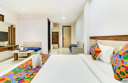 Indore Hotel | Fabhotel Meera Palace