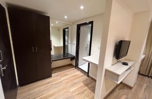 Bhopal Casa | FabHotel Morya Regency - Bhopal railway station platform no 6