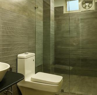 Bhopal Casa | FabHotel New Rajdoot - Bhopal railway station platform no 6