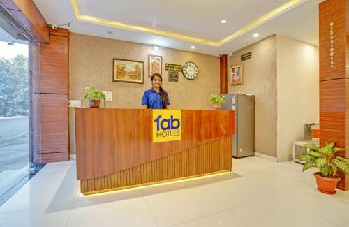 Bhopal Hotel | FabHotel Paras Palace - Sant haridas railway station