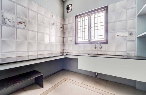 RS Puram Hotel | Fabhotel Park Service Apartment