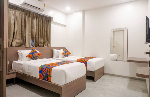 Baner Hotel | Fabhotel Prime Athiti Delight Stay
