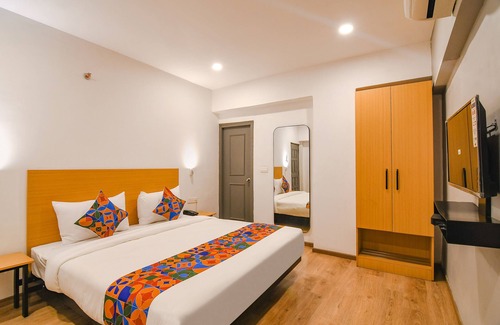 Ballygunge Hotel | Fabhotel Sayeeda International