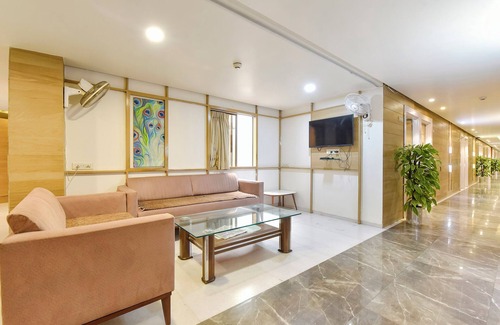 Ahmedabad Hotel | Fabhotel Soham Palace