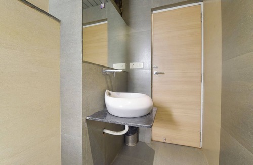 Ahmedabad Hotel | Fabhotel Soham Palace