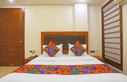 Jasola Hotel | Fabhotel Star Inn