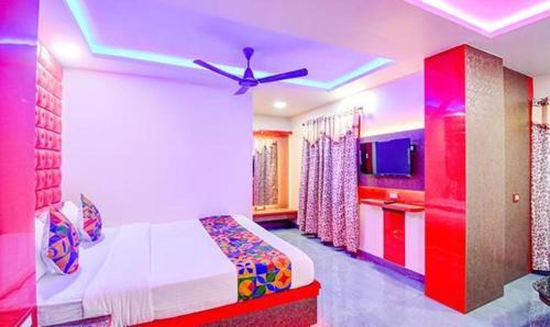 Lake Town Hotel | FabHotel The Crown Comforts