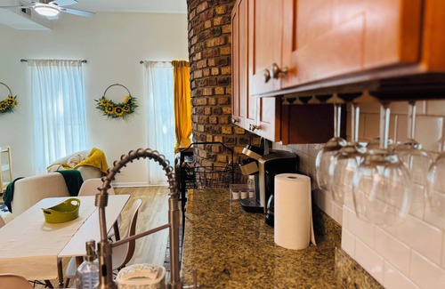 Sheffield and DePaul Apartamento | Fabulous 2-bedroom apartment with AC in Chicago