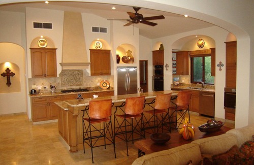 Buzzards Casa | Fabulosa y espaciosa villa con vista al mar con golf, piscina y comodidades