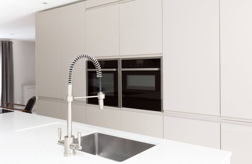 Windsor Casa | Fabulous Central Windsor Town House