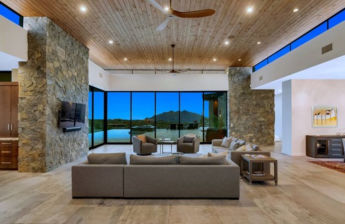 Carefree Casa | Fabulous Secluded Modern Estate in Carefree, AZ w/ Mountain Views