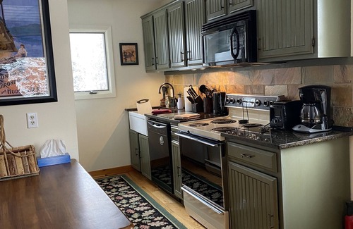 Lake Placid Condominio | FABULOSO VALOR EN LAGO PLACID: golf, tenis, paseos junto al lago, esquí