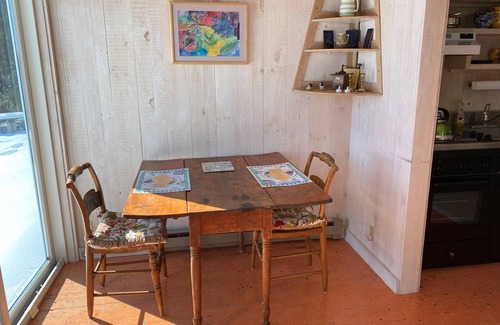 Brooklin Cabaña | Fabulous Waterfront Cottage for Two