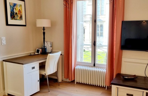 Angouleme Apartamento | Apartamento-Ciudad-Baño privado con ducha-Vista al Parque