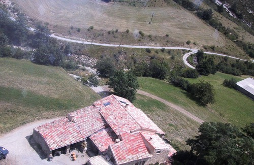 Castellet-les-Sausses Casa | casa de campo "Factor" en el ámbito de la Ley, se alza sobre una colina