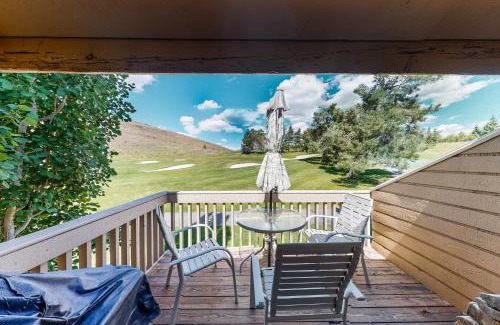 Elkhorn Village Casa | Fair Away