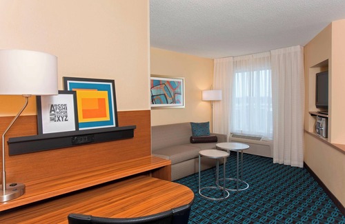 St. Charles Hotel | Fairfield Inn and Suites By Marriott St Charles