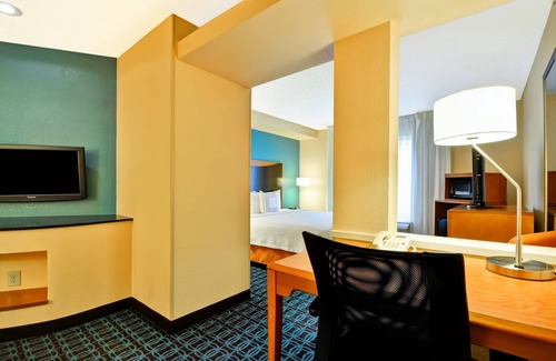 Dallas Design District Hotel | Fairfield Inn & Suites Dallas Medical/Market Center