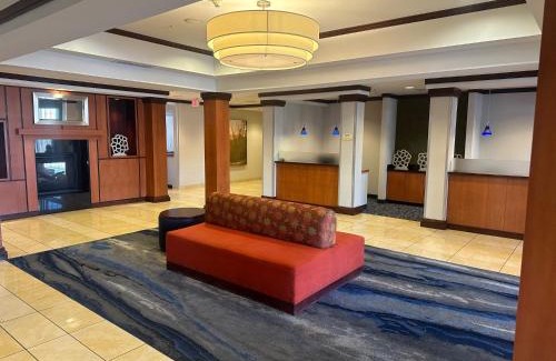 South Tulsa Hotel | Fairfield Inn & Suites Tulsa South Medical District
