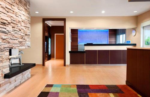Lansing Hotel | Fairfield Inn & Suites Lansing West