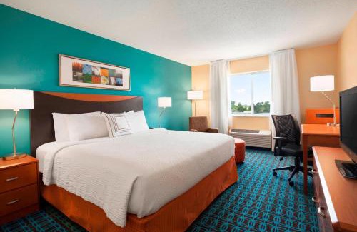 Lansing Hotel | Fairfield Inn & Suites Lansing West