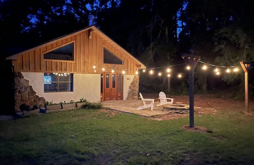 Fairhope Casa | Fairhope French Cottage close to beaches and Fairhope